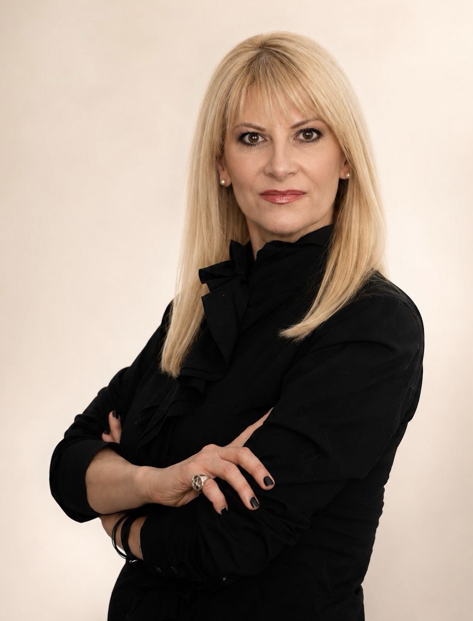Άντζελα Καραγεώργου
